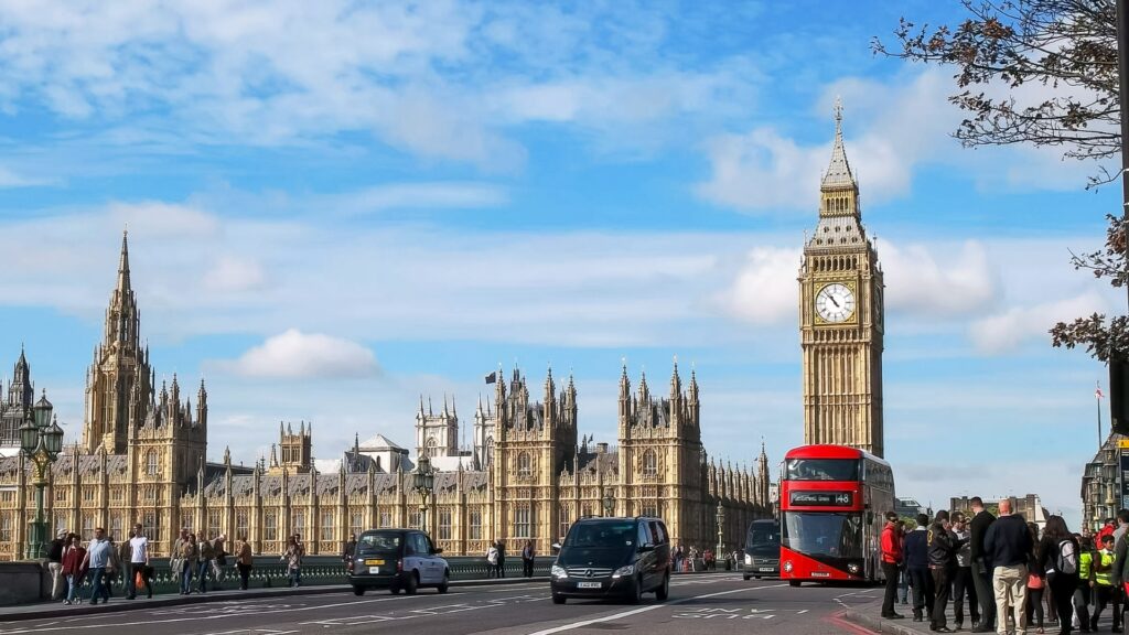 MS Teams Backgrounds - UK (1)